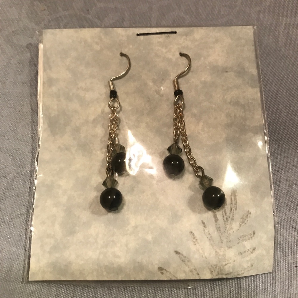Earrings - Picture 4 of 8